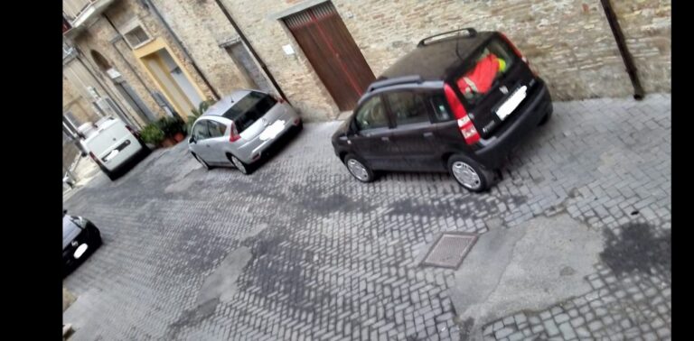 foto casale Via Del Grottone 2 768x378